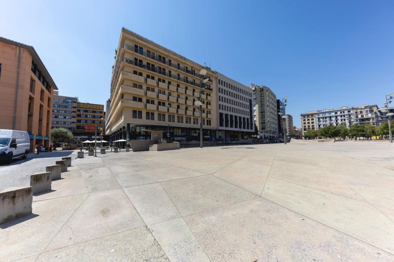 Bravissimo Eiximenis, With Beautiful Terrace And Views Apartment Херона Екстериор снимка